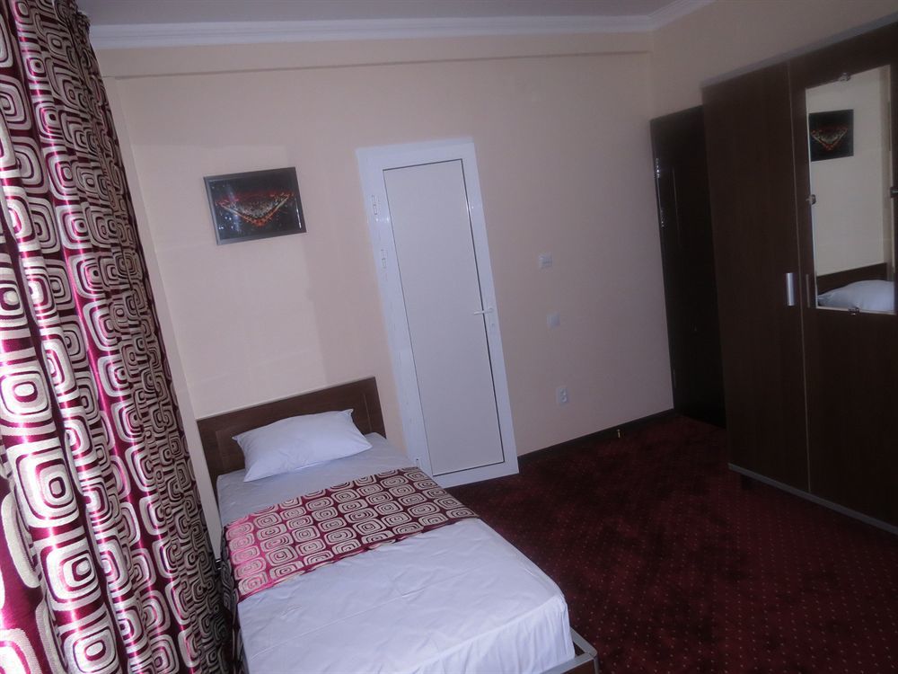 Rohat Hotel Chilonzor Taškent Exteriér fotografie